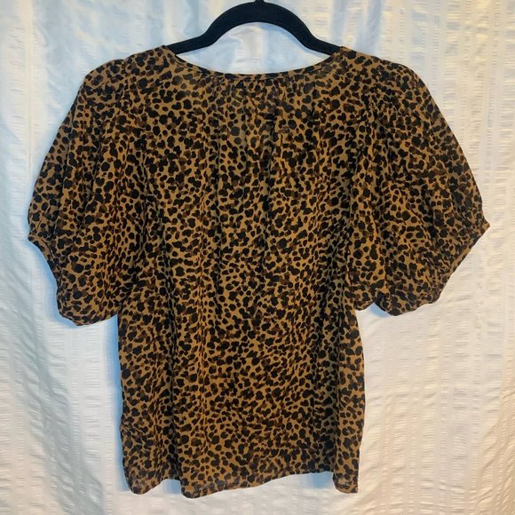 Madewell Animal Print Short Bubble Sleeve Crew Neck Button Up Shirt Womens XS - Picture 8 of 13
